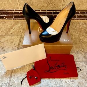 NEVER BEEN WORN Christian Louboutin (Bianca)